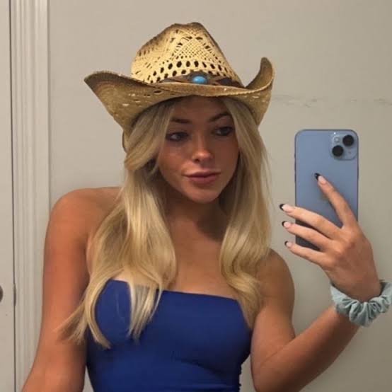 Riley Mae